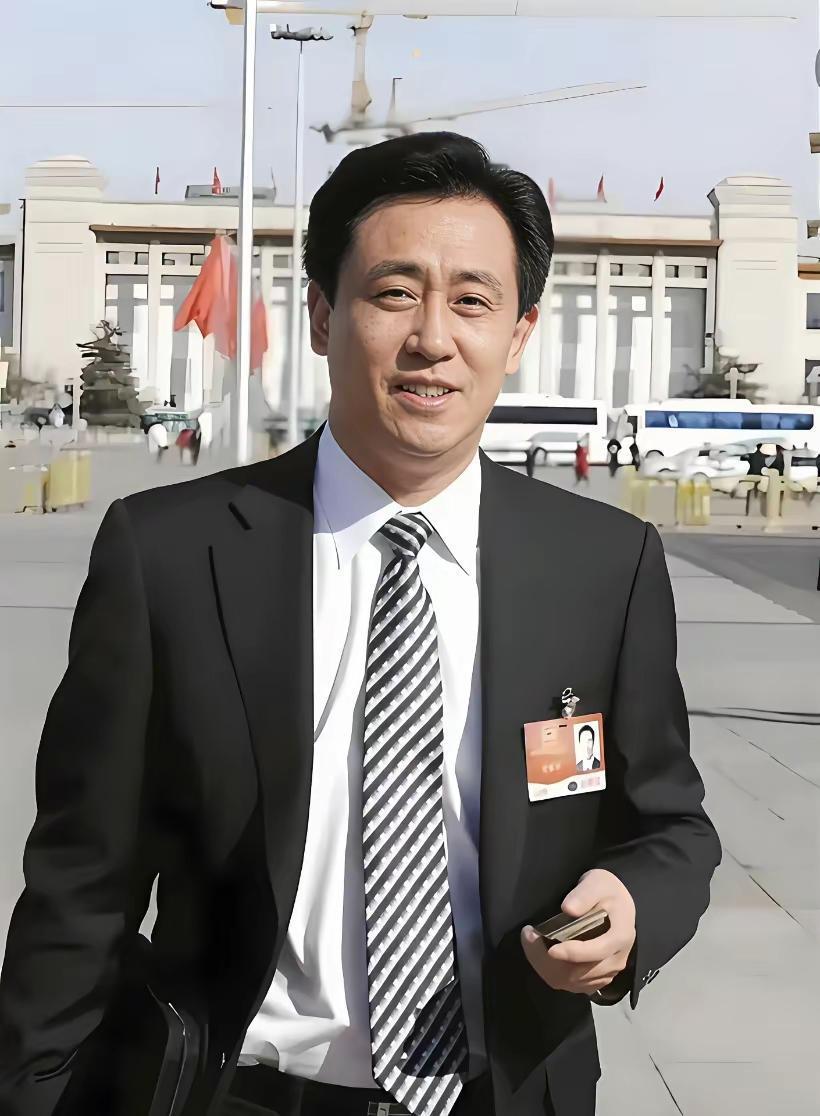 截止8月20号，许家印当年的风光荡然无存！
