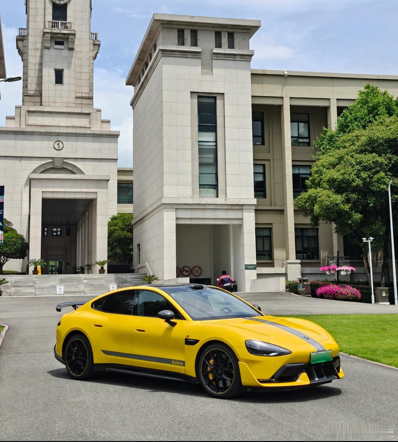 央视点赞小米！中国新能源车在保时捷老家创造赛道奇迹