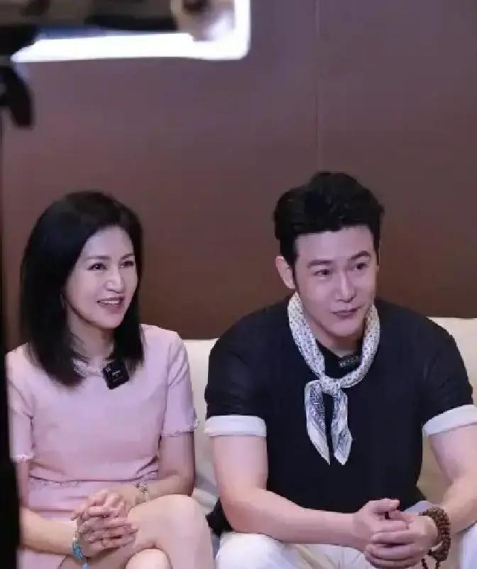 真正高级的夫妻，都开始分房睡了。看到陆毅鲍蕾因为打鼾分房，很多人暗想“感情