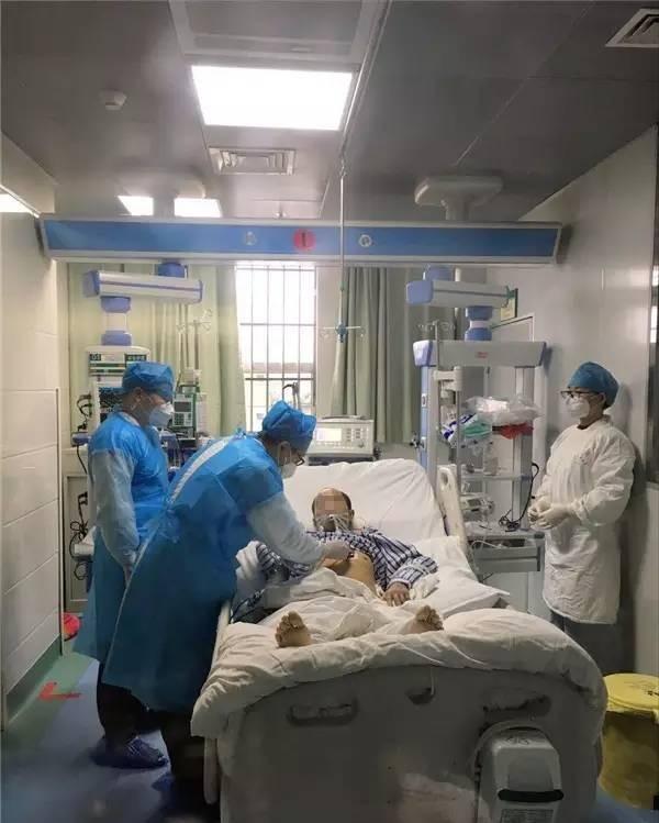 金钱再次打败亲情！北京，男子患肝癌已经是晚期，他放心不下妻女，在去世前3天，请朋