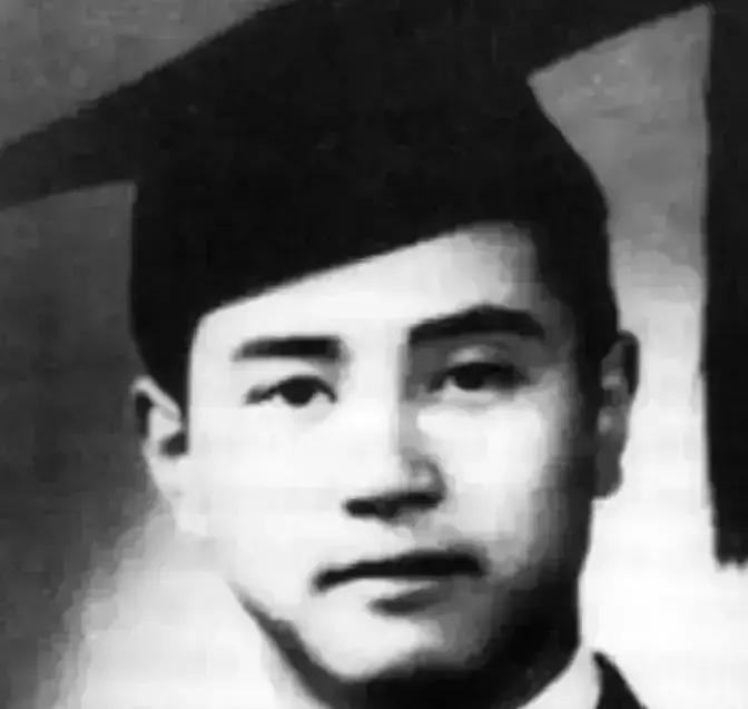 1948年，地下党员刘国志被捕，在香港银行当经理的五哥赶回来营救，给特务头子递上