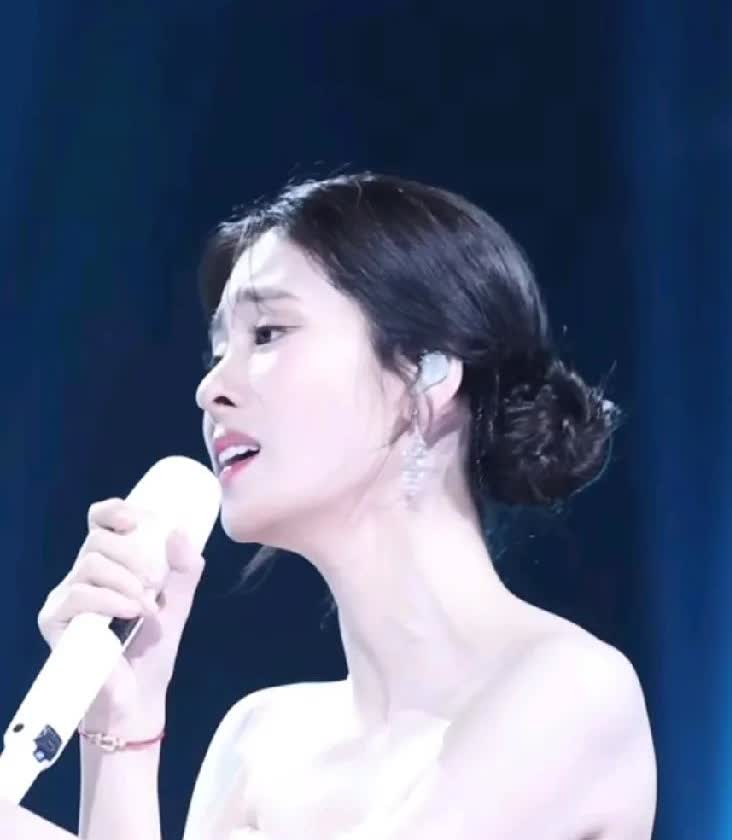 张碧晨春光乍泄舞蹈直拍，音你而来，张碧晨?？？我的天？！？！！竟然刷到你了！你