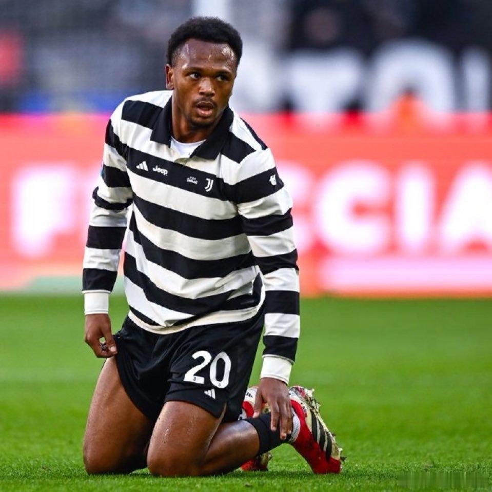 斯基拉：奥蓬达被认为是科莫利去年夏天转会窗口最大的败笔，现阶段而言尤文图斯还必须