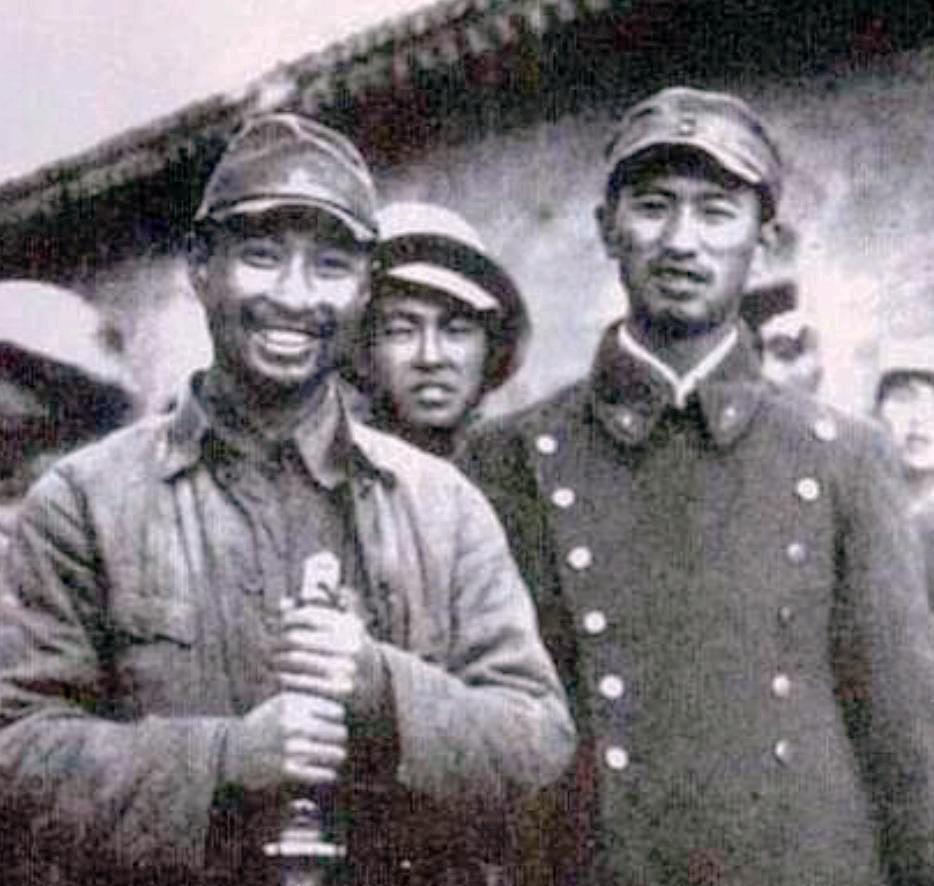 1945年，南堡大捷后，敌大队长被俘。太岳军区警卫营营长史丁文听说：“侦察科长彭