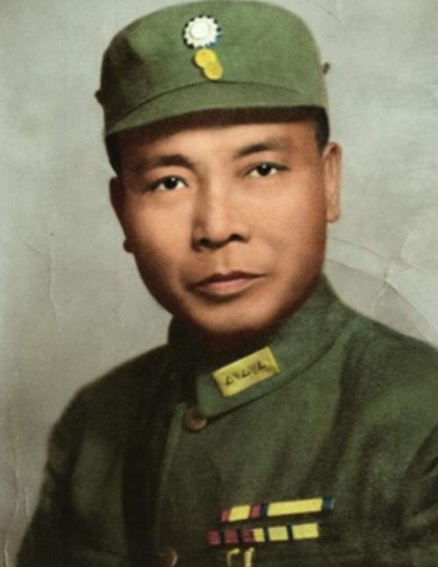 1926年，汤恩伯发迹后另娶他人，陪他熬过苦日子的原配马阿谦，只拿到300银元的