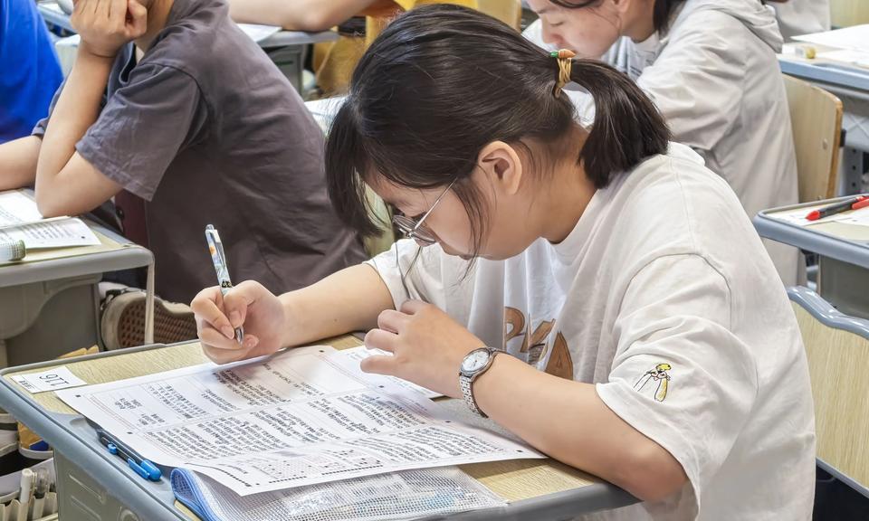 填报志愿注意！5所大学不招复读生根据查询，目前有5所高校明确表态不招复读生，因