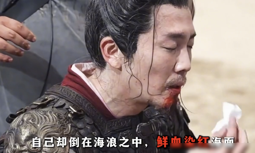 丫鬟铃铛被毒死时，这女人连眼皮都没抬一下。杜翠雀，才是《兰香如故》里最狠的那把刀。前期寄人篱下装得比
