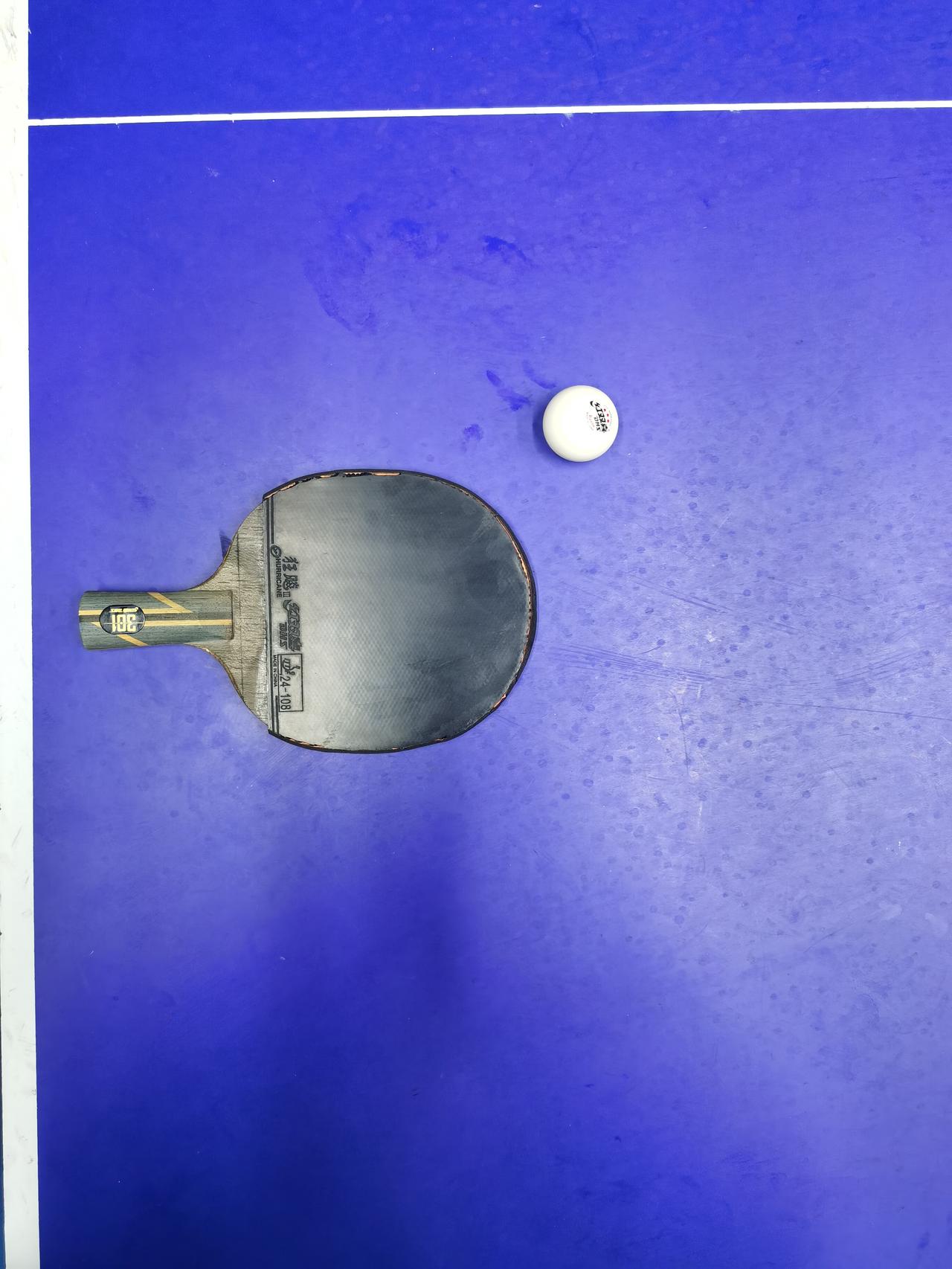 打乒乓球最大的快乐在摩擦。看到很多球友在说打乒乓球的分水岭在稳定拉下旋，我感觉