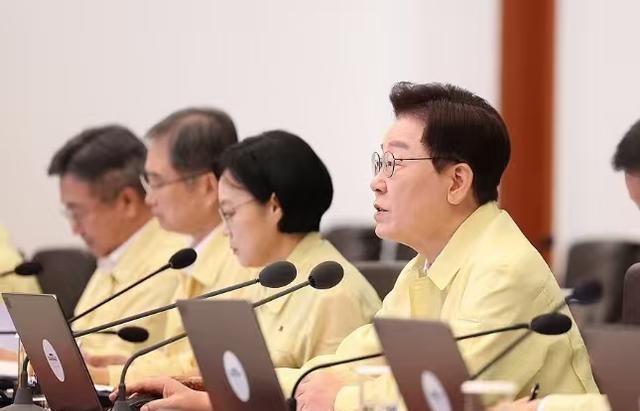 终于等到了！中国来访，韩国欢呼！就在8月18日，韩国官方媒体主动报道，韩国外交