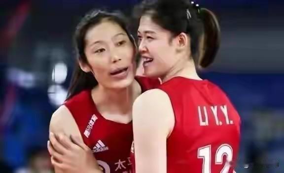 朱婷再现巨星风采，让人知道了什么是“世界婷、中国盈”？朱婷到底还行不行？近两年