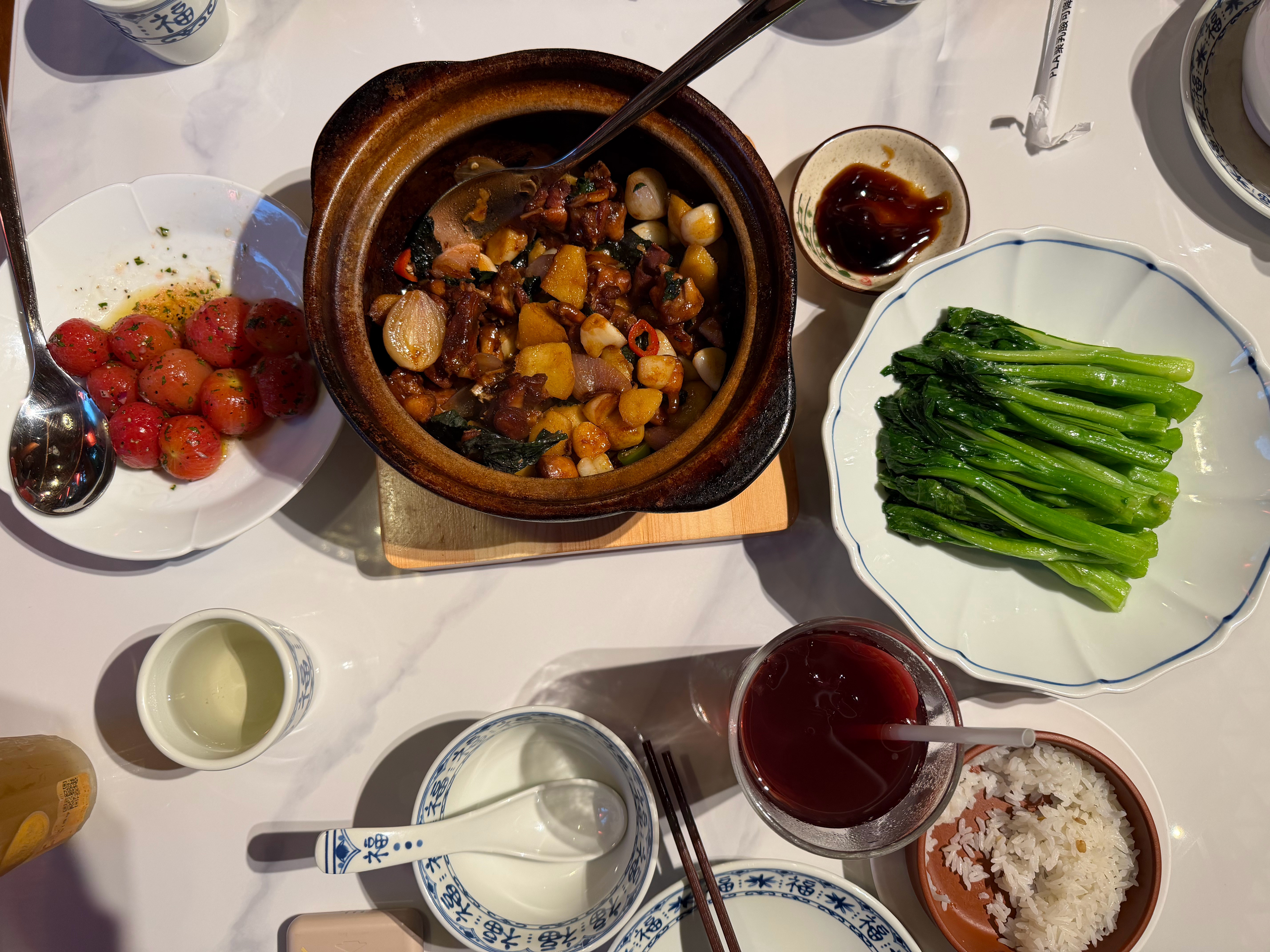 就这样掏出两张图然后什么也不说😋​​​