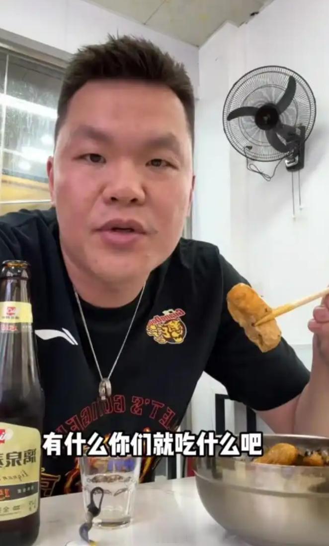 两年前，广东男篮帮助周琦“解套”，最终在去年收获了自己应有的资金回报；现如今，广