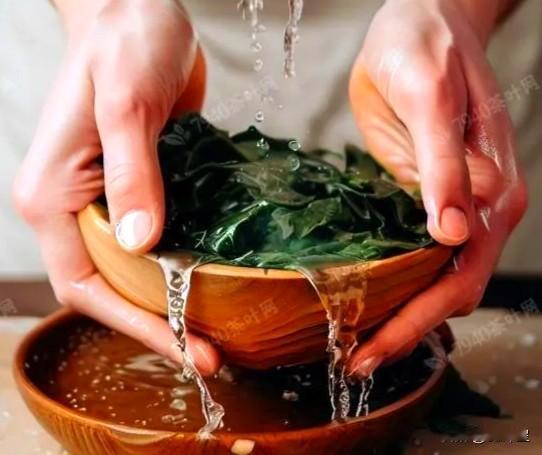 （原创）洗茶现在朋友聚会，吃饭已不重要，因为吃，在现在真的已不是首选，原因很多