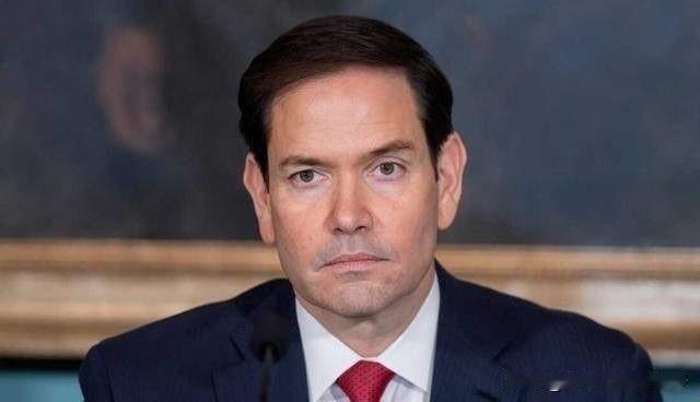 美国国务卿卢比奥曾说：如果没有中国的支持，尤其是购买他的石油，普京不可能维持这场