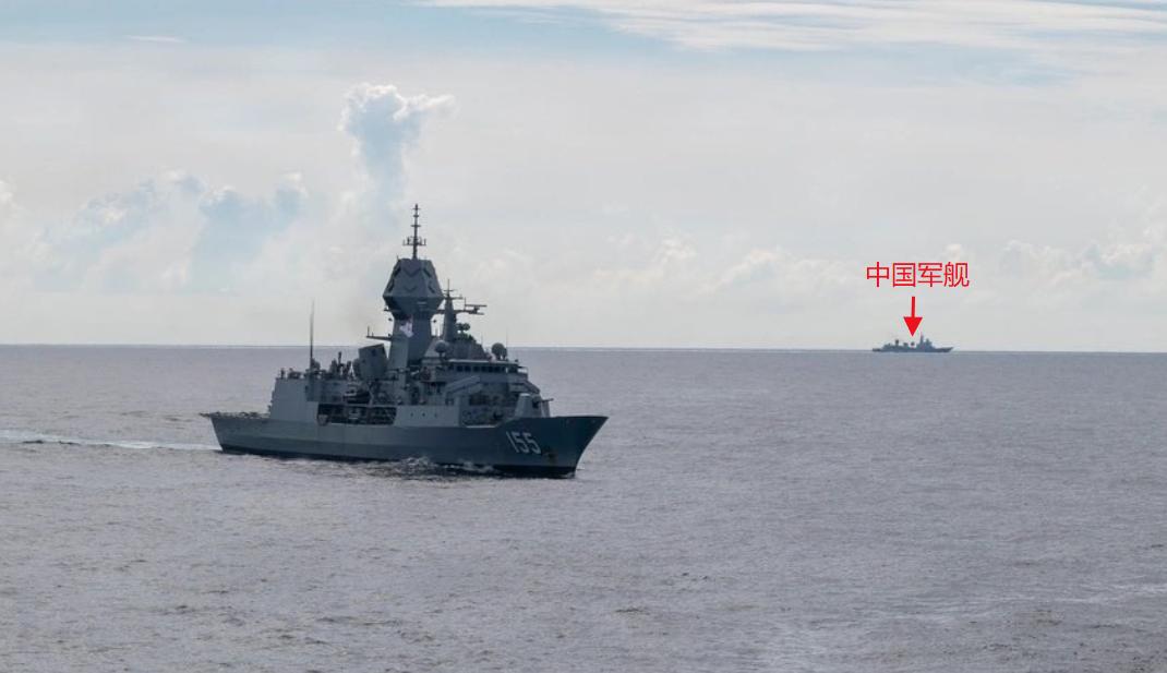 中国军舰闯入美新澳菲演习，如影随形令菲舰长震撼：美军根本赶不走！菲律宾海军何
