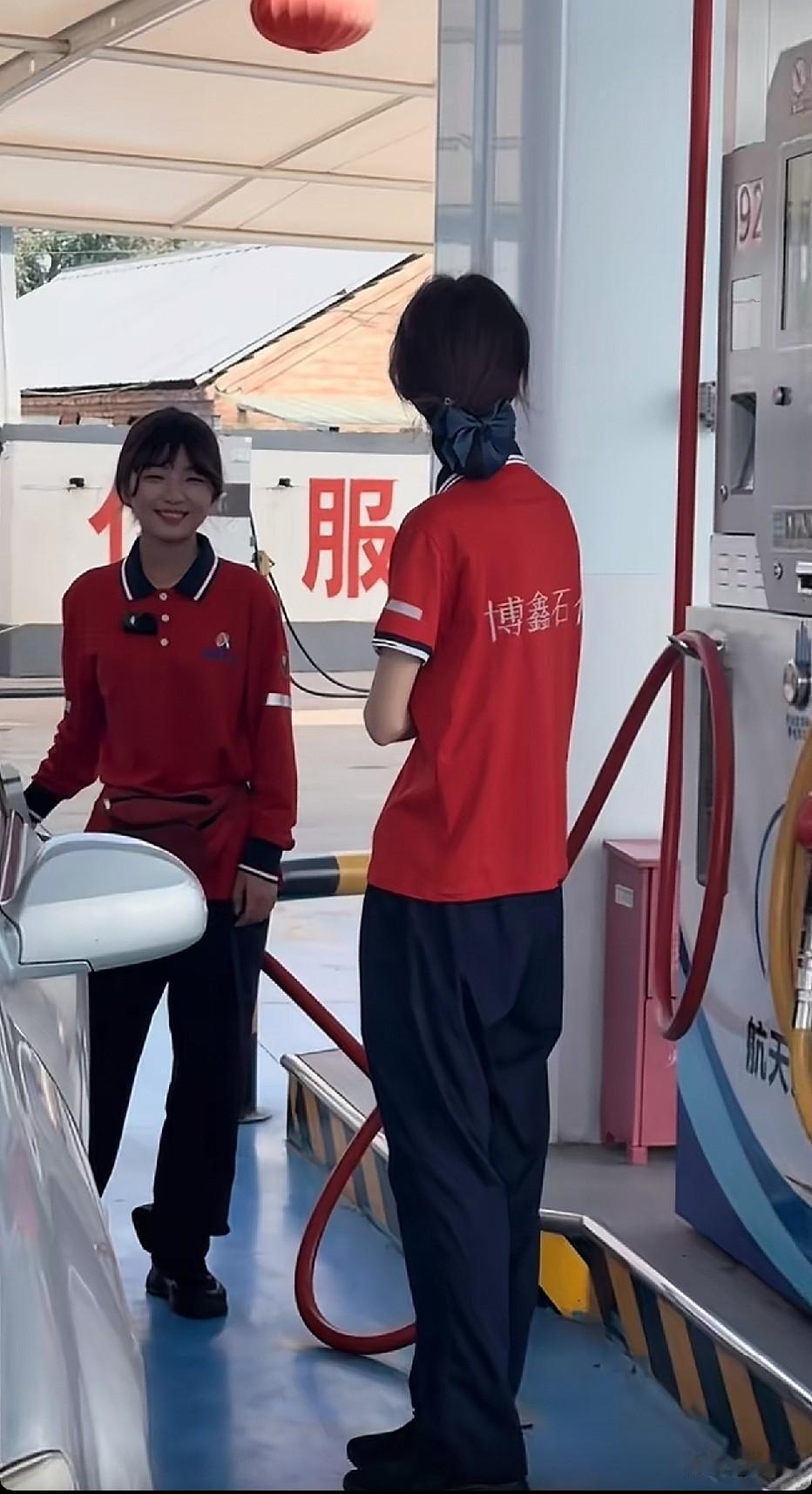 我开的是电车，应该用什么样儿的理由去见她呢[？？？]