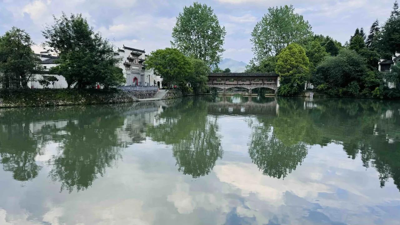 肺癌已经6年了。这6年里，我们经历了太多痛苦和艰难抉择。母亲一直服用奥西替