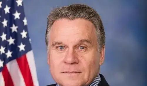 美国议员、有反华劳模之称的克里斯·史密斯对媒体说：“历史上日本与中国斗，从不吃亏