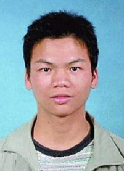马加爵连杀4名室友，唯独放过了推门进来的林峰。只因几个月前，林峰曾给高烧的他打过