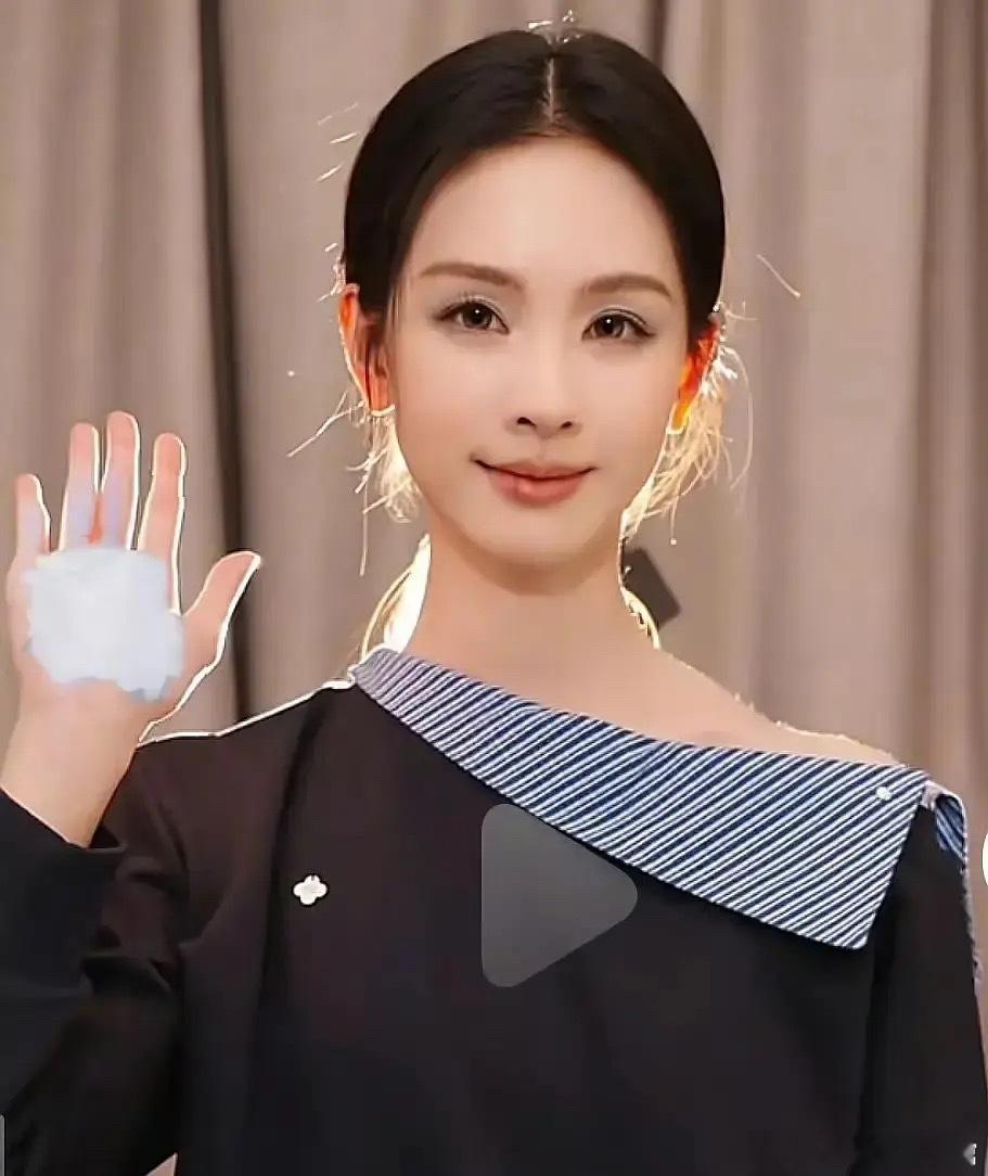 陈都灵的眼睛看起来状态不太行啊什么情况