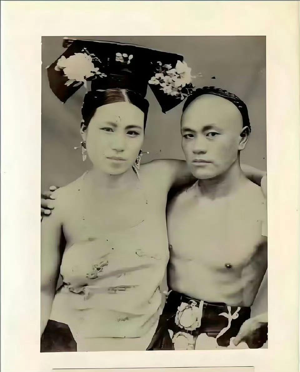 清代老照片！感觉现代人还是保守了​​​晚清历史照片晚清旧照清末民国老照片