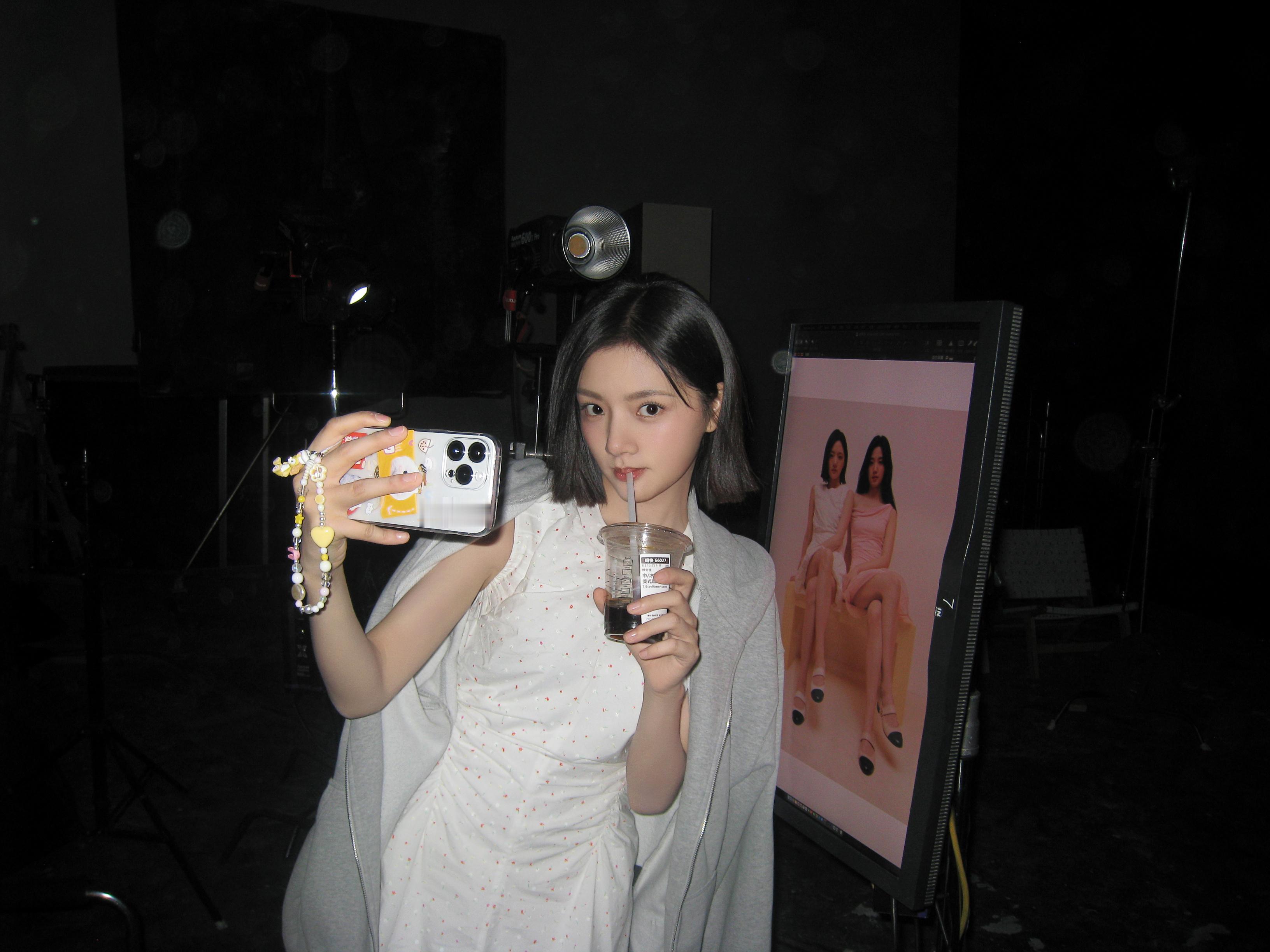 任敏在复制粘贴的时代，你是手写的诗[玫瑰]​​​