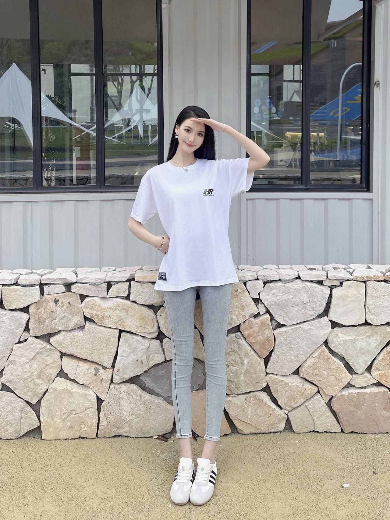 知性美女穿搭分享