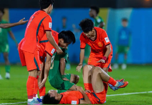 中国U17男足在U17亚洲杯1/4决赛中上演了一场荡气回肠的逆转好戏以3-1击