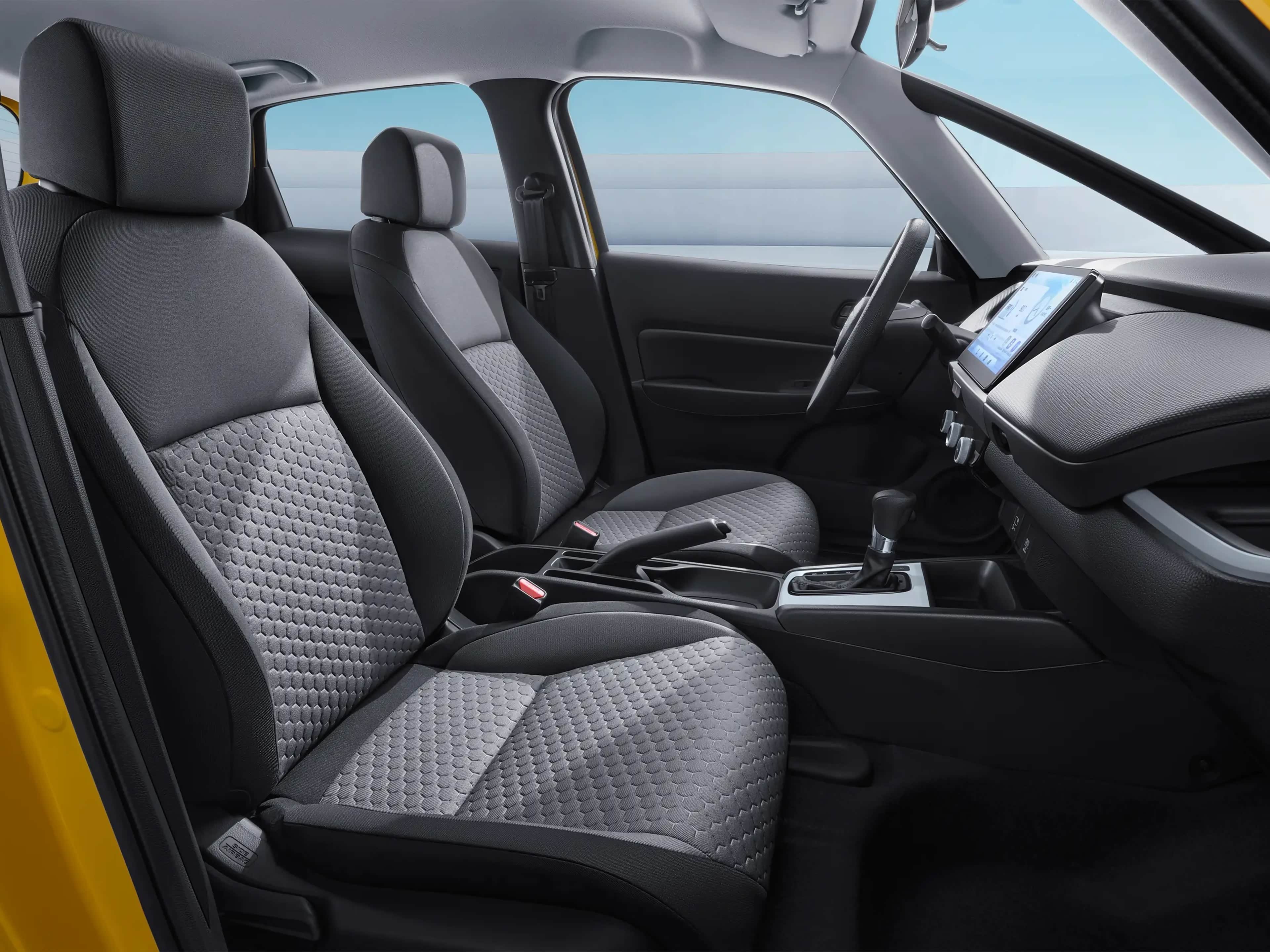 新款飞度6.68万的价格确实便宜(相对之前的飞度来说)，是飞度进入中国市场20年