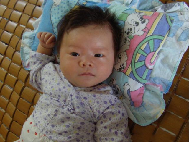 孩子把尿用两小时, 妈妈在医院直接对奶奶黑了脸