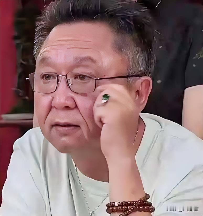 于谦身家曝光！荷兰马四合院不算啥，真正值钱的是他的朋友圈于谦老师今年56岁，