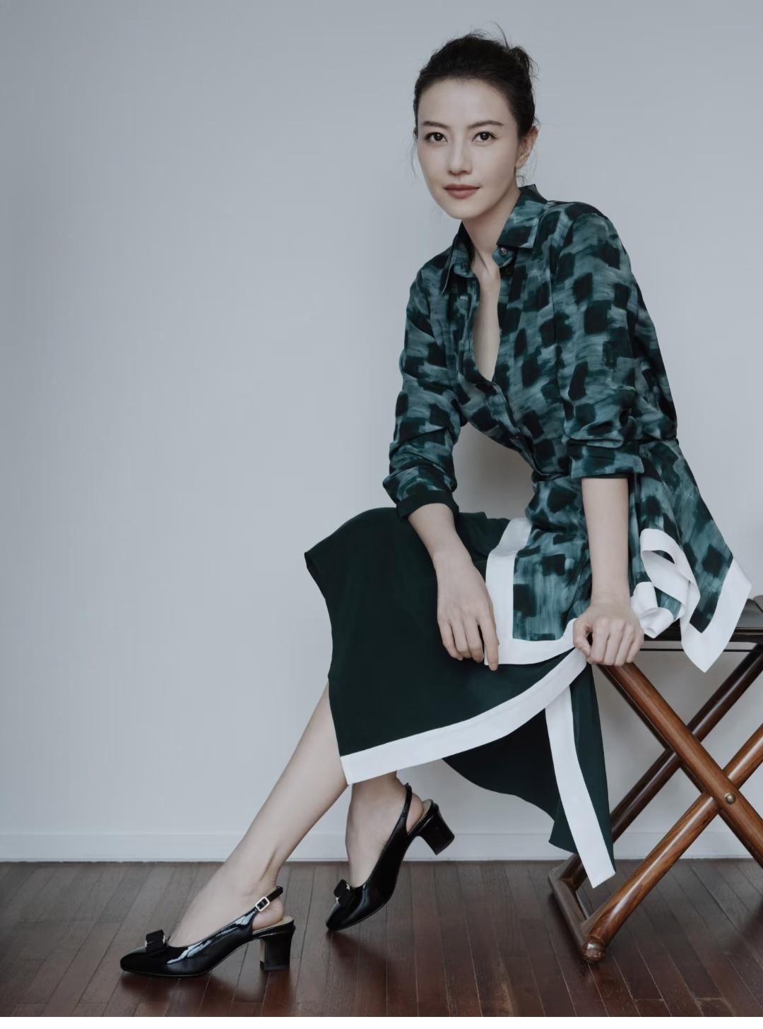 高圆圆，头脸骨相太绝了。