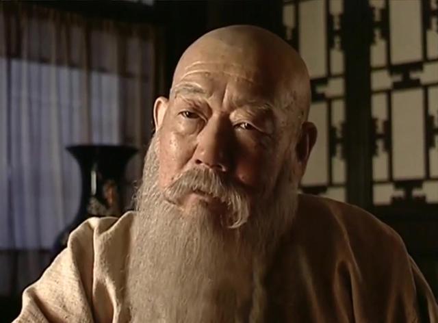 宣统元年，也就是慈禧和光绪去世不久，朝廷就给翁同龢开复了。这一操作似乎不合常理