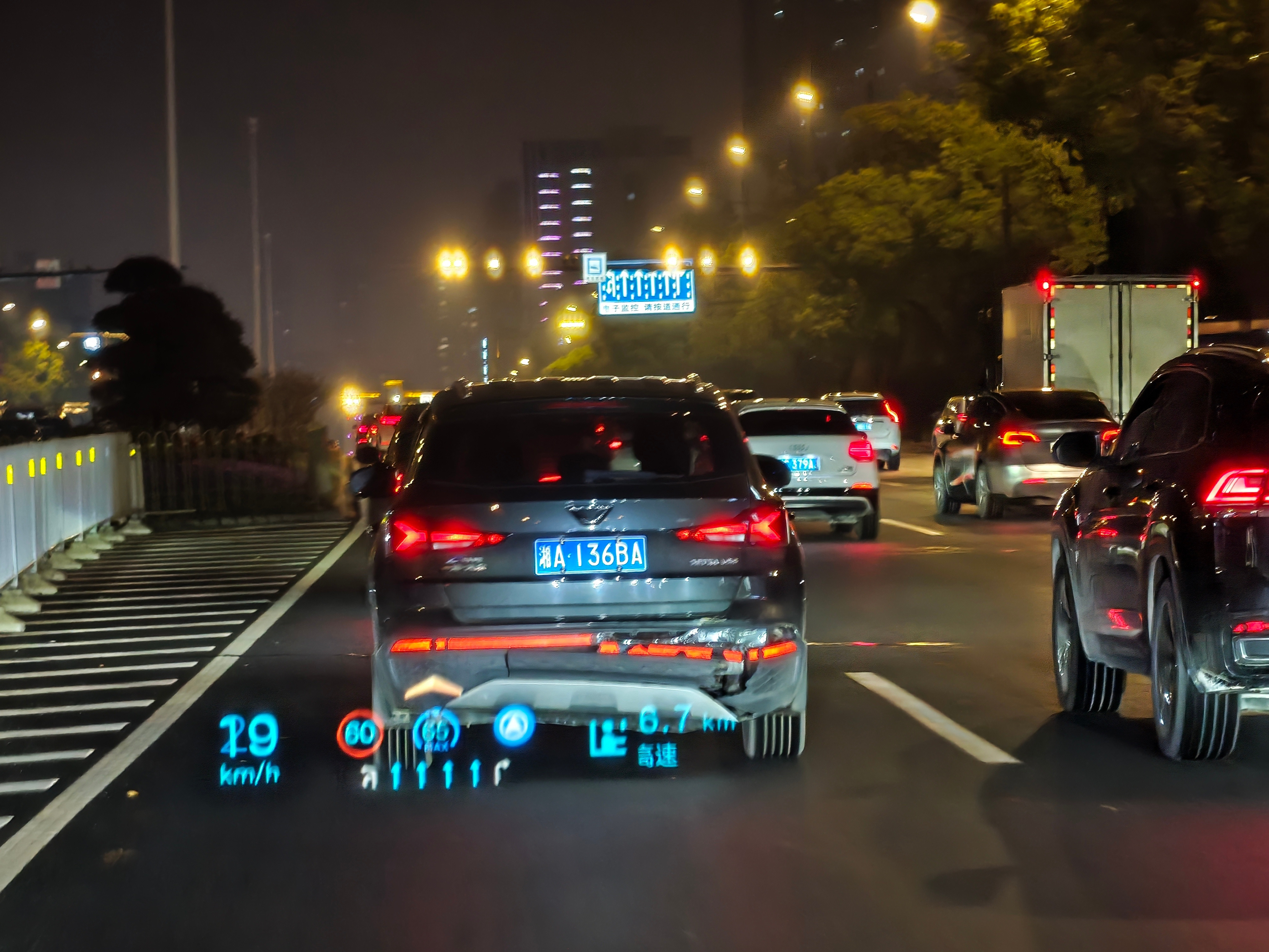 要是没智能驾驶，我在长沙百分百迷失。