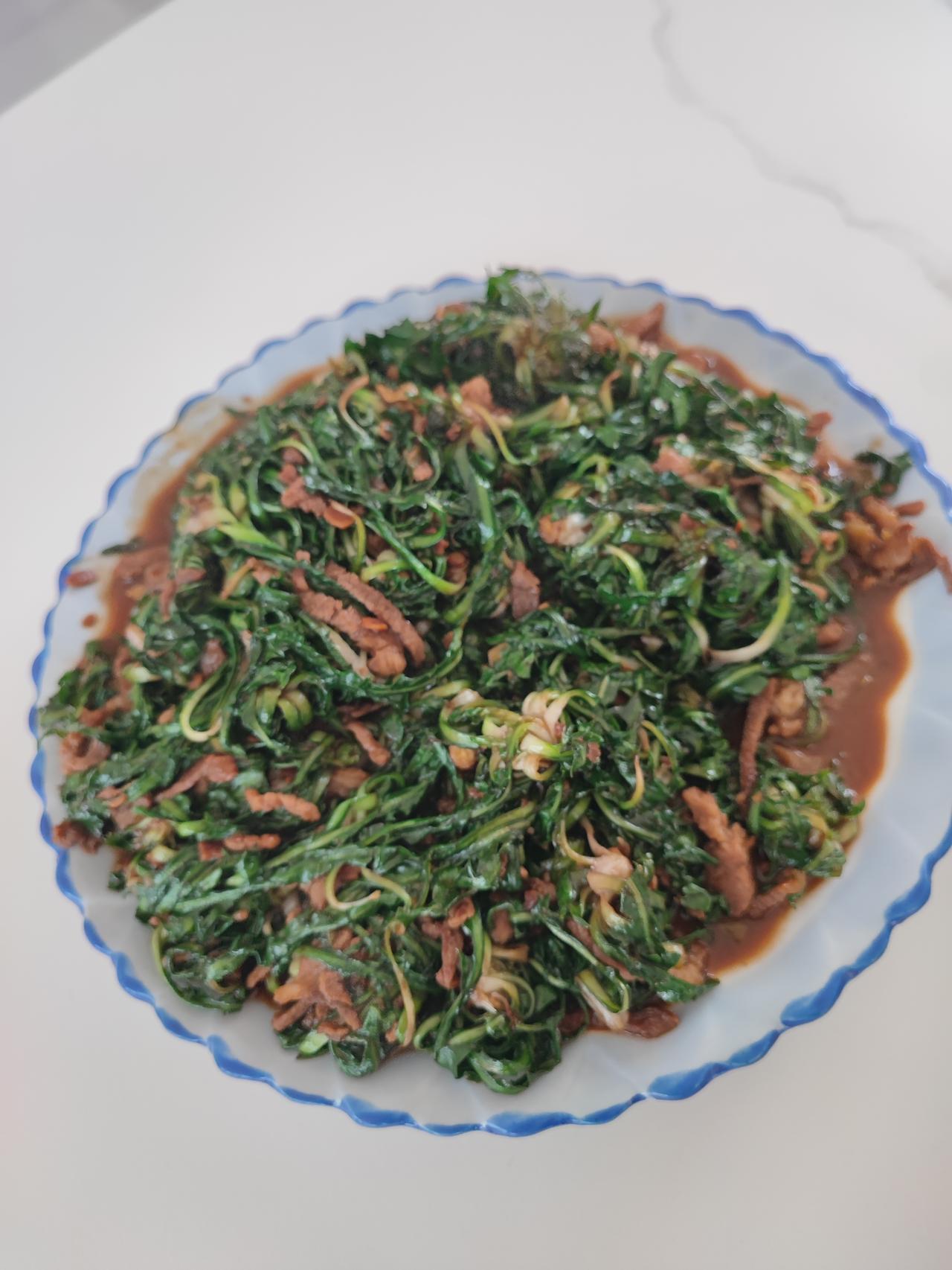 钱不放我这里就感觉不得劲儿子上班三年，每年都把余钱放我这里给他存着，他放心