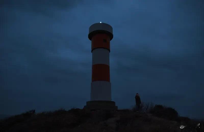 月薪1万守岛人,你愿意做吗?月薪1万的守岛人，这工作乍一听挺诱人。月薪不低还包