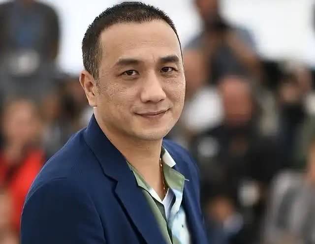黄觉说，武打戏太累了，上了年纪除了背台词，还得熬夜，武打戏一遍一