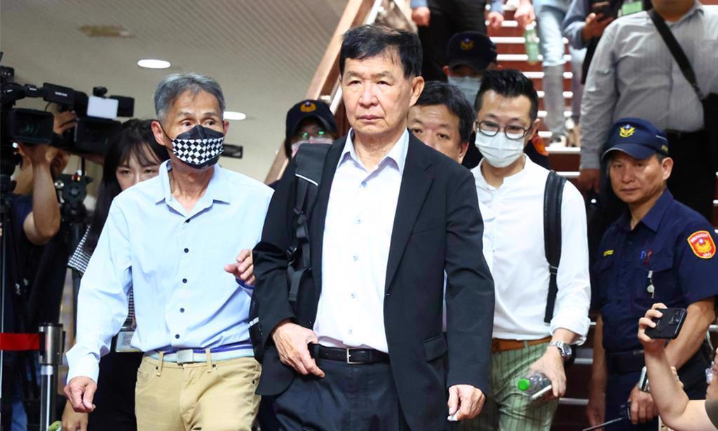 彭振声妻以死明志？他曝关键人物：将扭转京华城案台北市前副市长彭振声1日赴北院出
