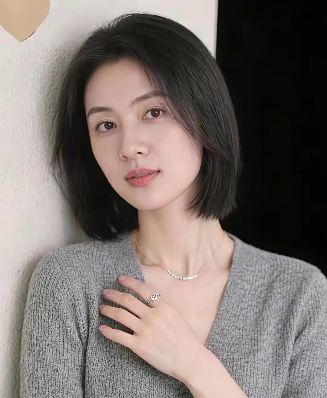 77年的女长相也不错，刚好49岁人还很年轻，若继续单着，此生太遗憾了！在这里不