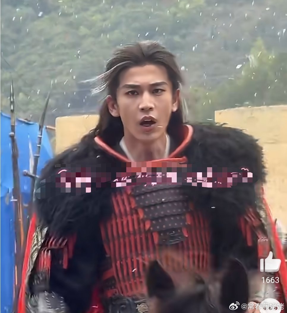 原来不加高滤镜，张凌赫长这样。。。