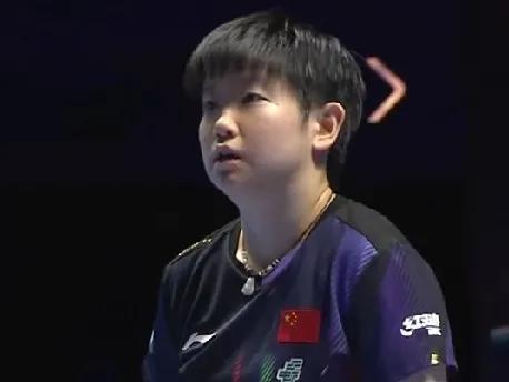 孙颖莎创造历史！史无前例！随着孙颖莎4：1轻松战胜王曼昱夺得世界杯冠军，取得