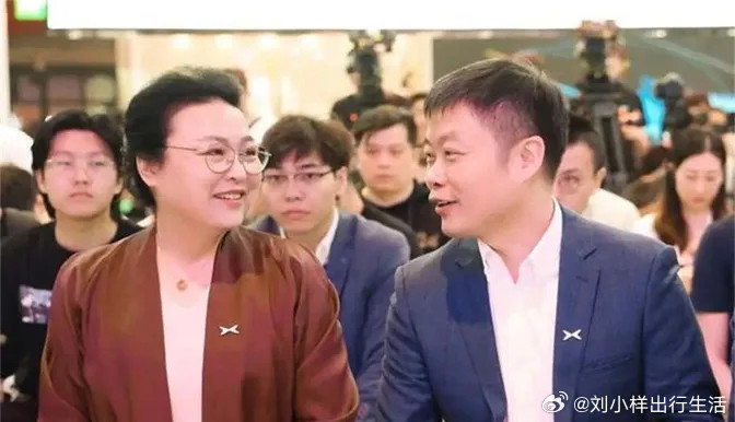 近期新能源车企人事频繁调整，理想、小鹏、特斯拉中国均有人员变动。小鹏汽车副总裁魏