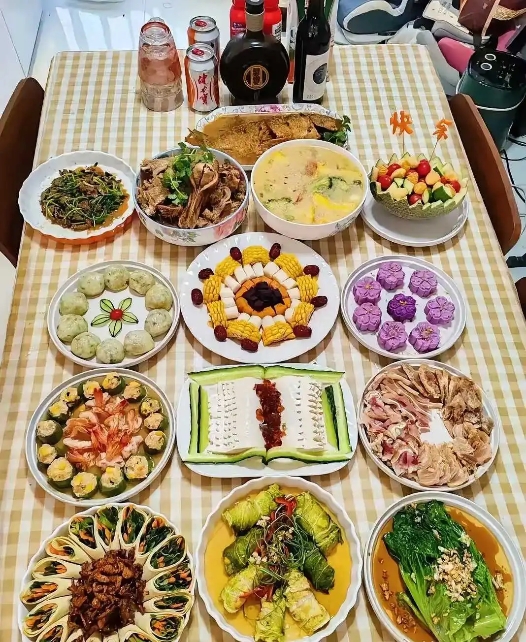 这桌菜是0️⃣0️⃣后做的，惊到了吧