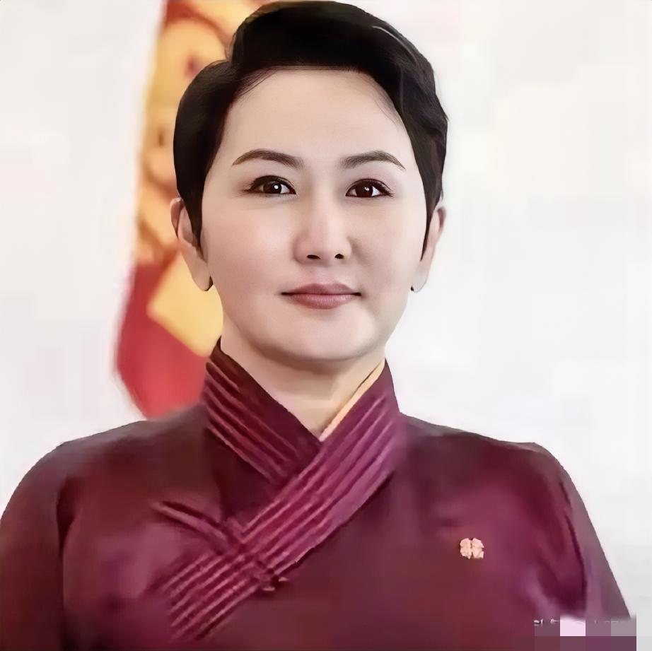 蒙古国这名女外长巴特策策格是不是长期喝马奶酒，把脑子烧坏了？不然怎么会不自量力，