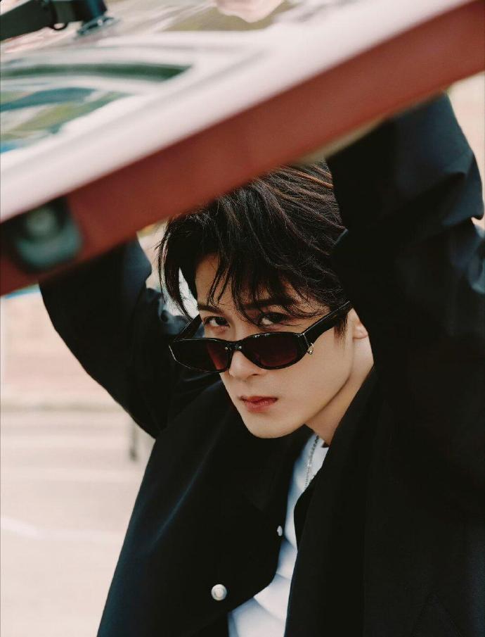 唱跳具佳肤白貌美无所不能檀健次​​​