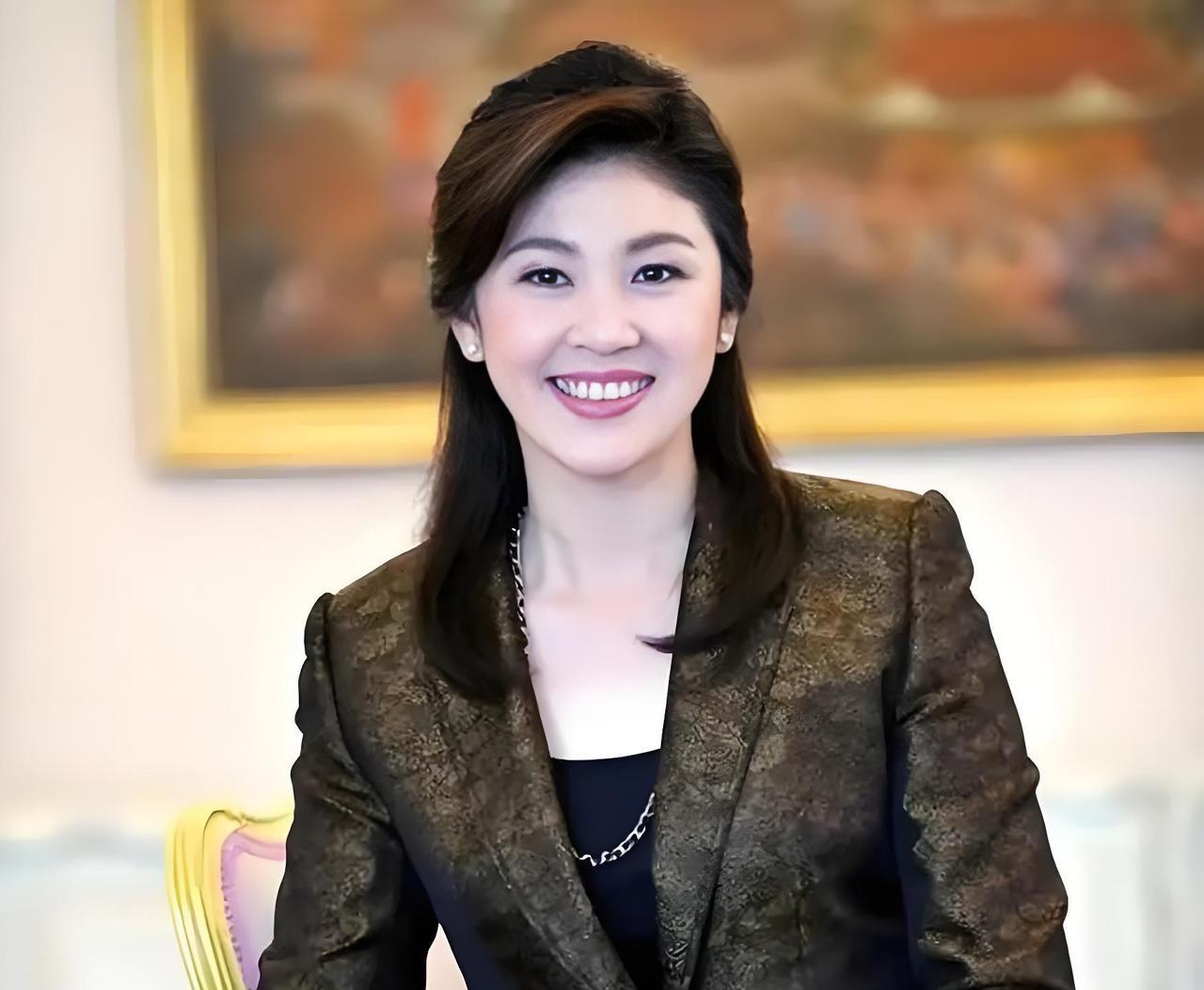 不知道还有多少人能记得这张瓜子脸，标准的亚洲美女，以前他们说她好看，我还不信，直