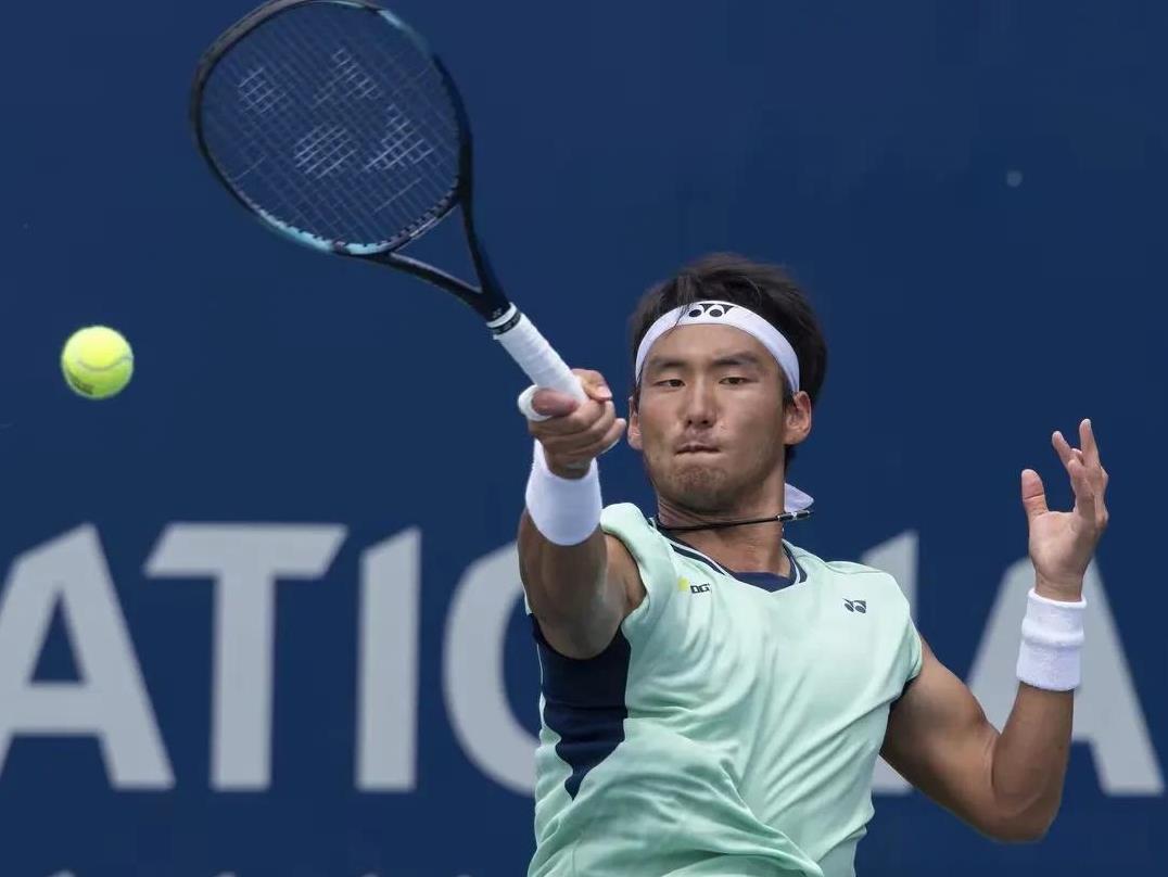 ATP1000多伦多大师赛男单第二轮，布云朝克特0-2不敌意大利选手索内戈，无缘