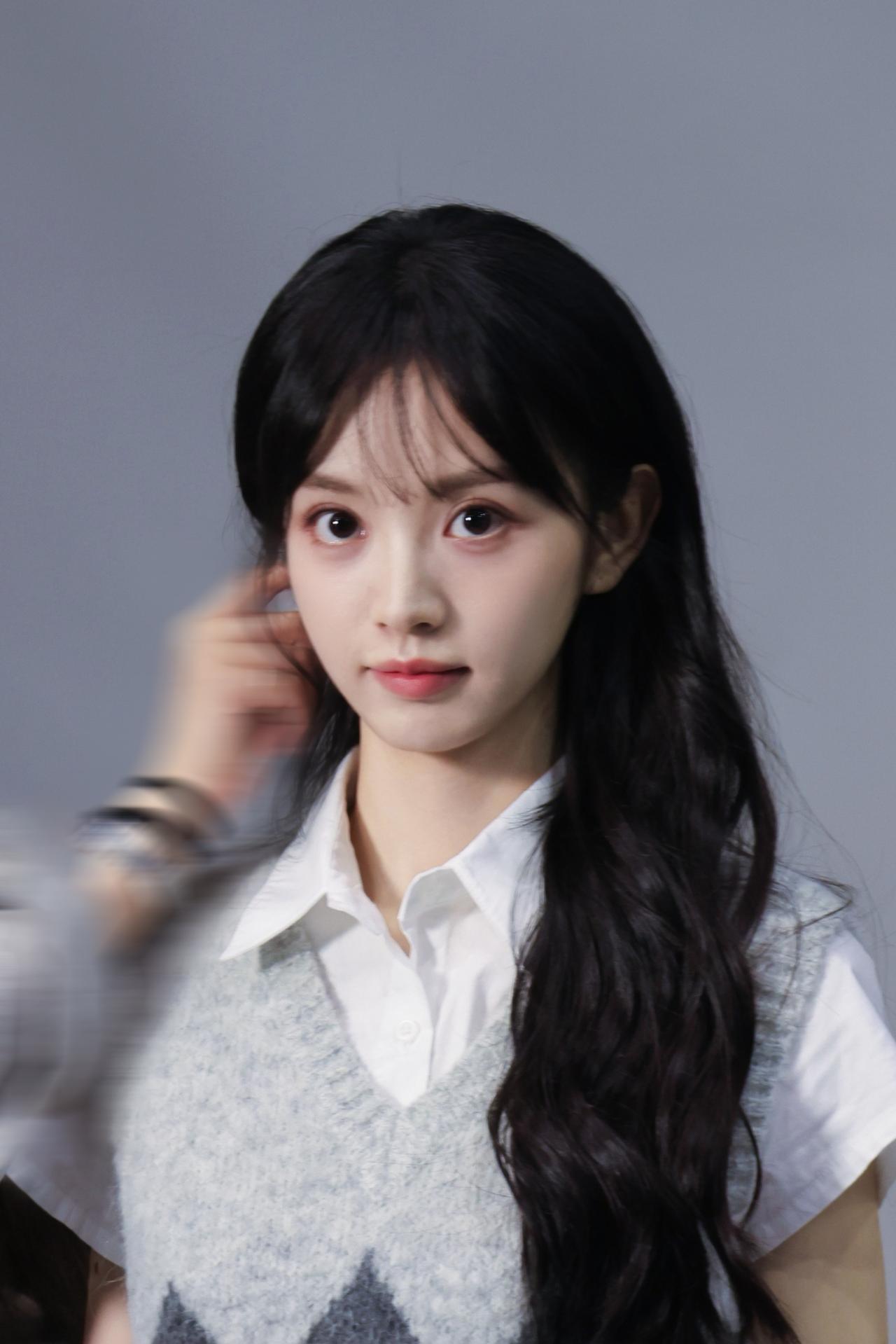 田曦薇新剧穿搭好美呀