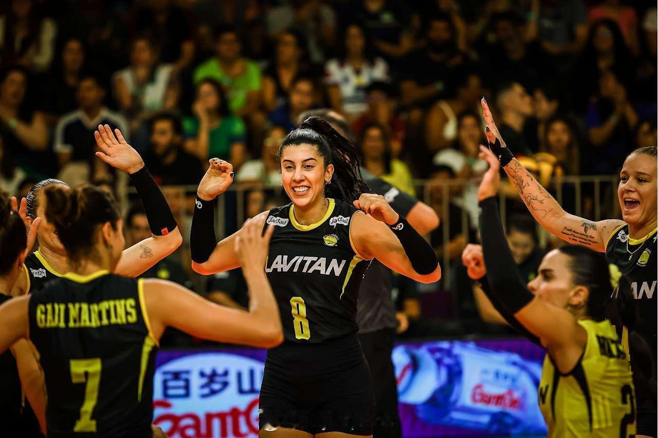 【女排世俱杯巴西海滩横扫取开门红】国际排坛战报速递12月9日巴西圣保罗，202