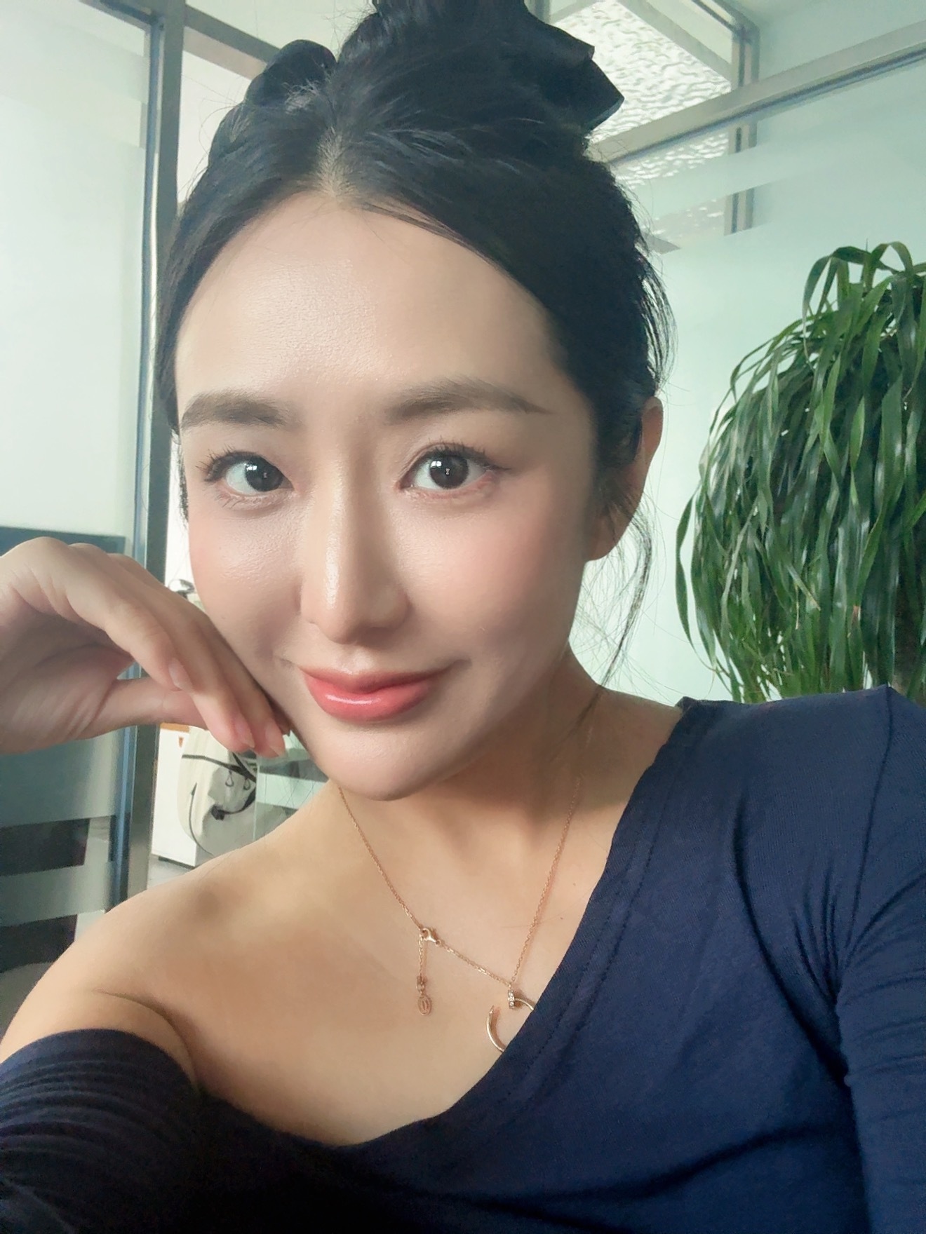 特斯拉送的月饼尝尝好吃不​​​